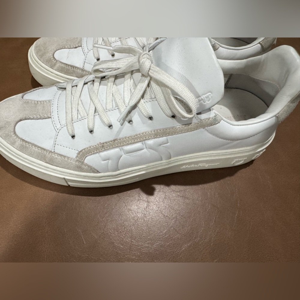 Size 10 Ferragamo Gancini sneaker